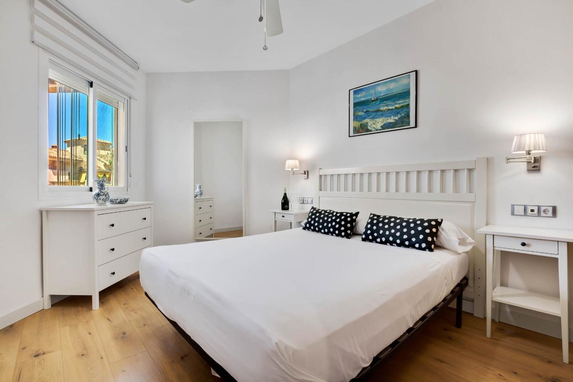 Santa Amalia 25 By Ivi Real Estate Lejlighed